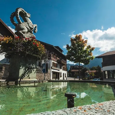 Schiferalp Lodge *